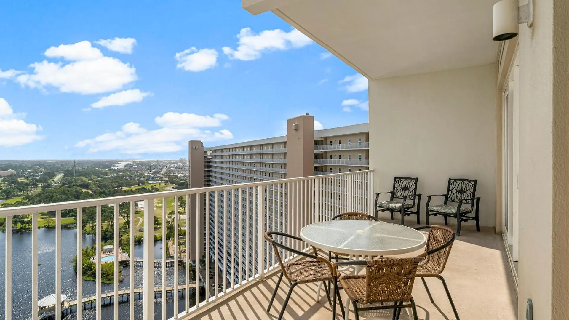 Laketown Wharf 2032 Panama City Beach 0*,  USA