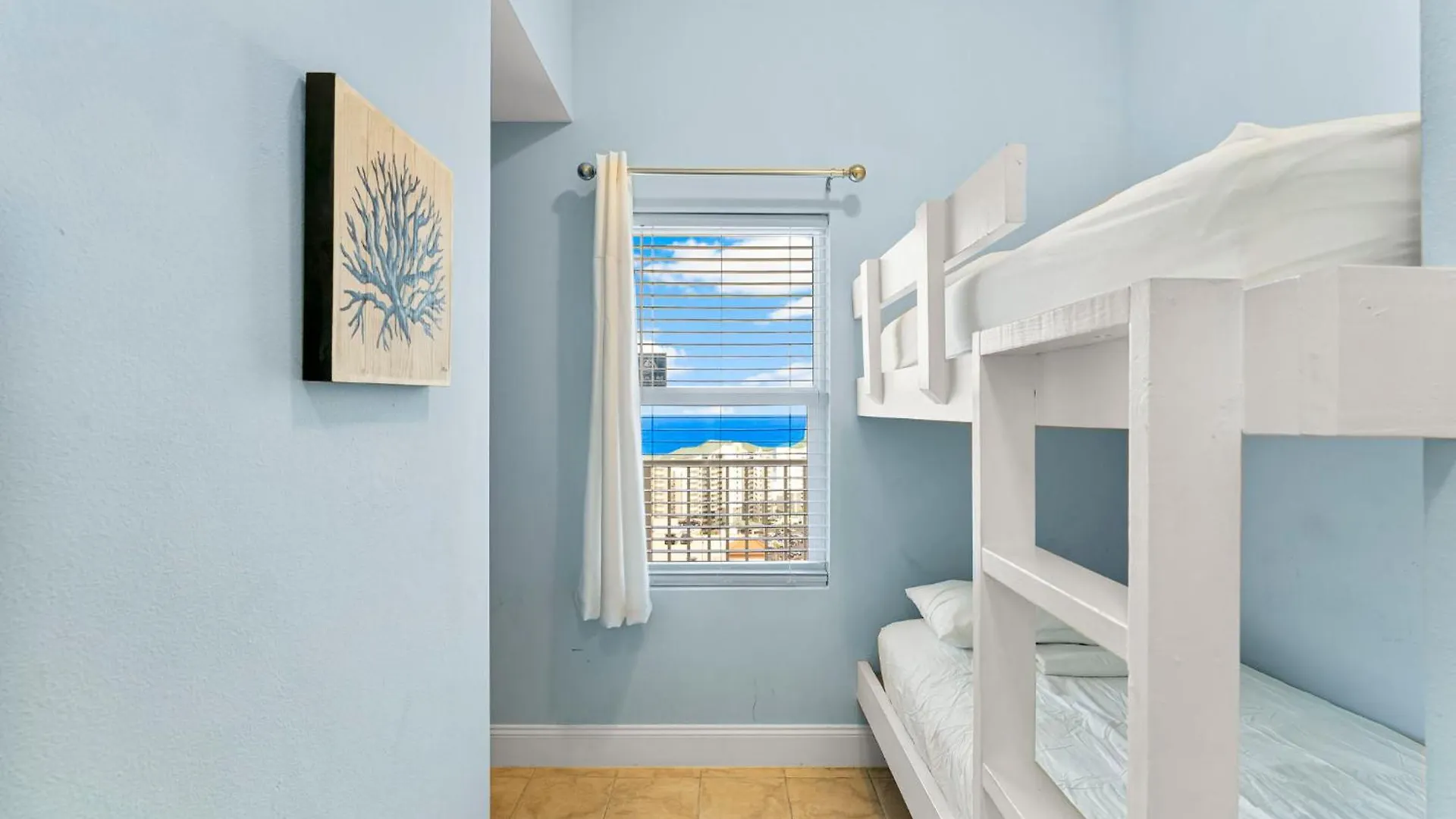 Laketown Wharf 2032 Панама-Сити